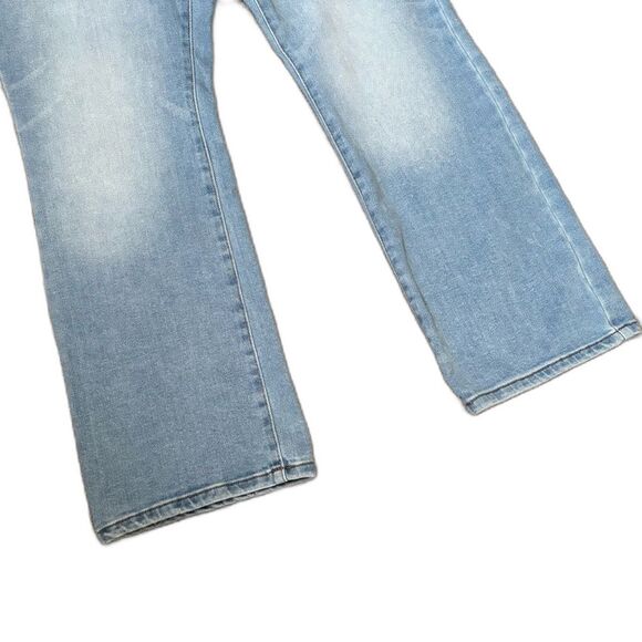 Lauren Conrad women’s barely bootcut high rise light wash blue jeans. NWT. 16P - Picture 2 of 8